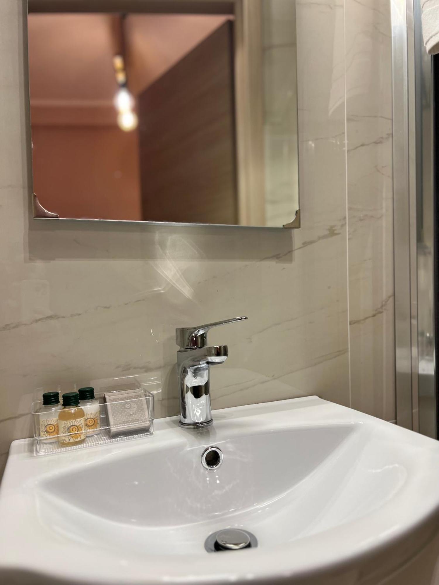Buongiorno & Benvenuti Hotell Trani Eksteriør bilde